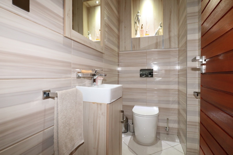 4 Bedroom Property for Sale in Doringkruin North West